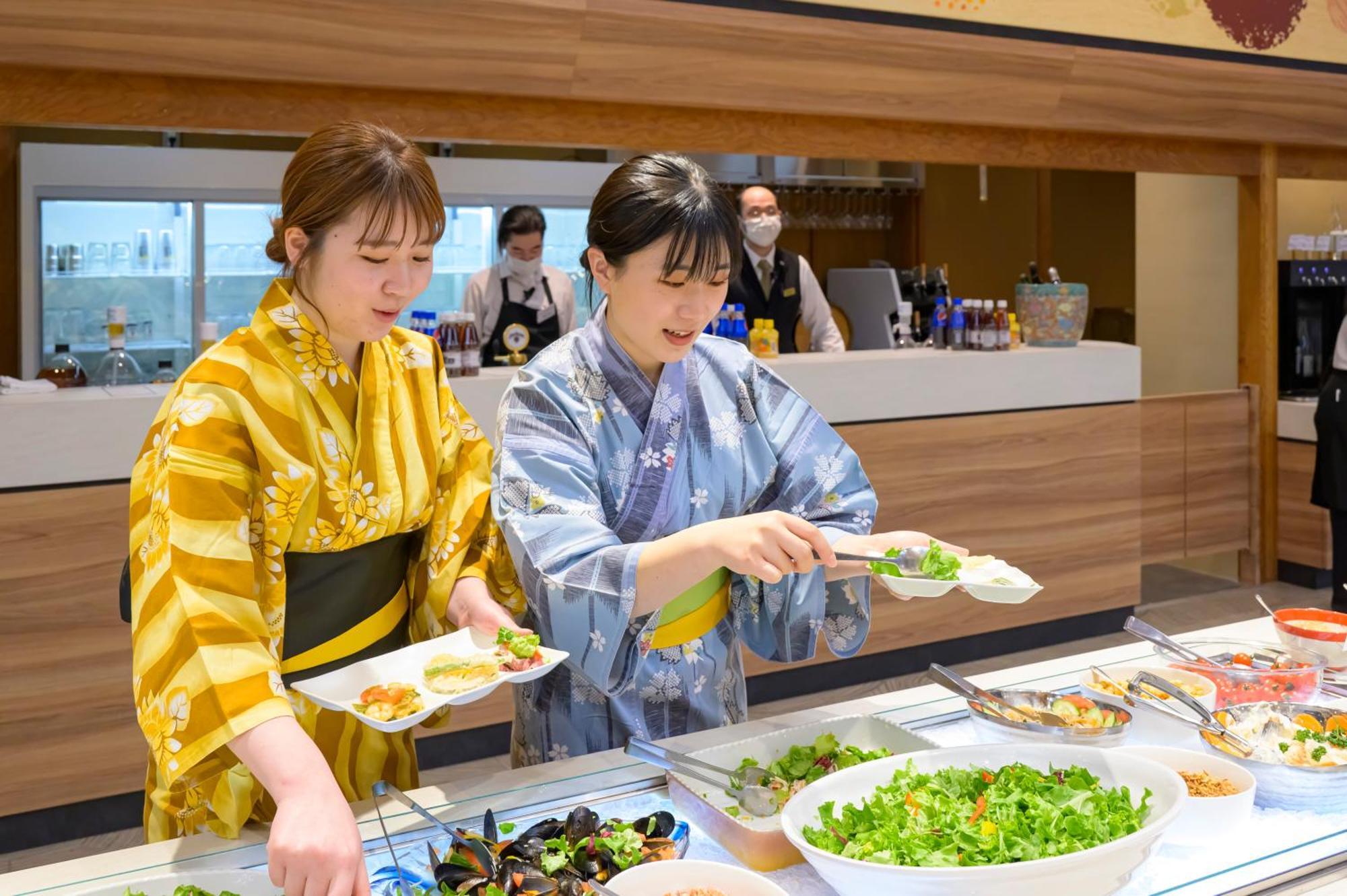 สึกิโอกะ โฮเต็ล Hotel Kaminoyama ภายนอก รูปภาพ