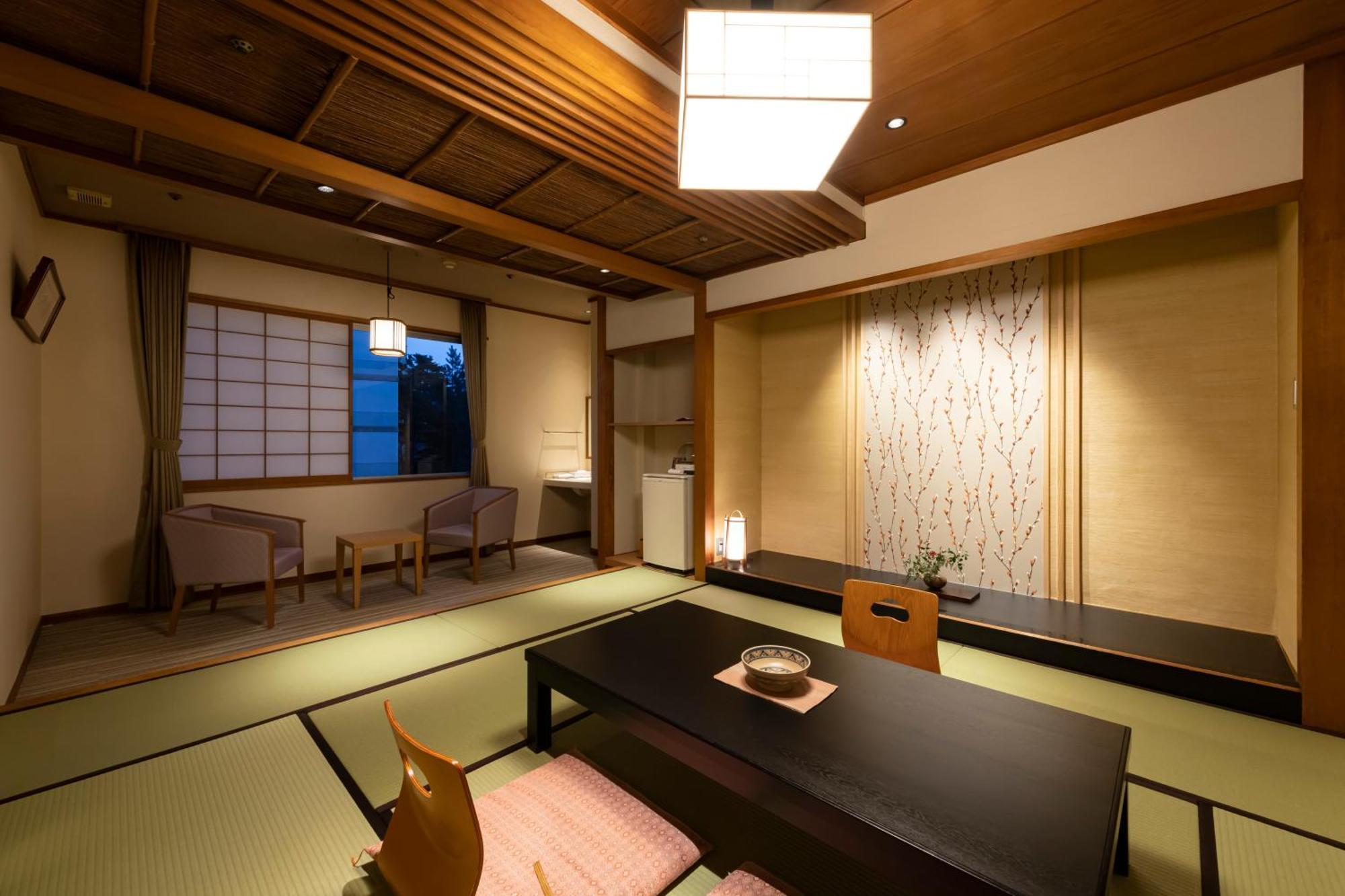 สึกิโอกะ โฮเต็ล Hotel Kaminoyama ภายนอก รูปภาพ