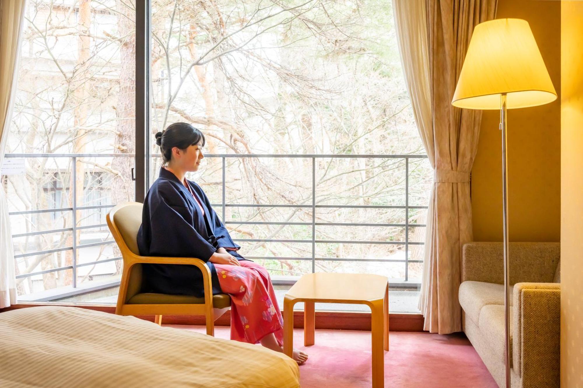 สึกิโอกะ โฮเต็ล Hotel Kaminoyama ภายนอก รูปภาพ